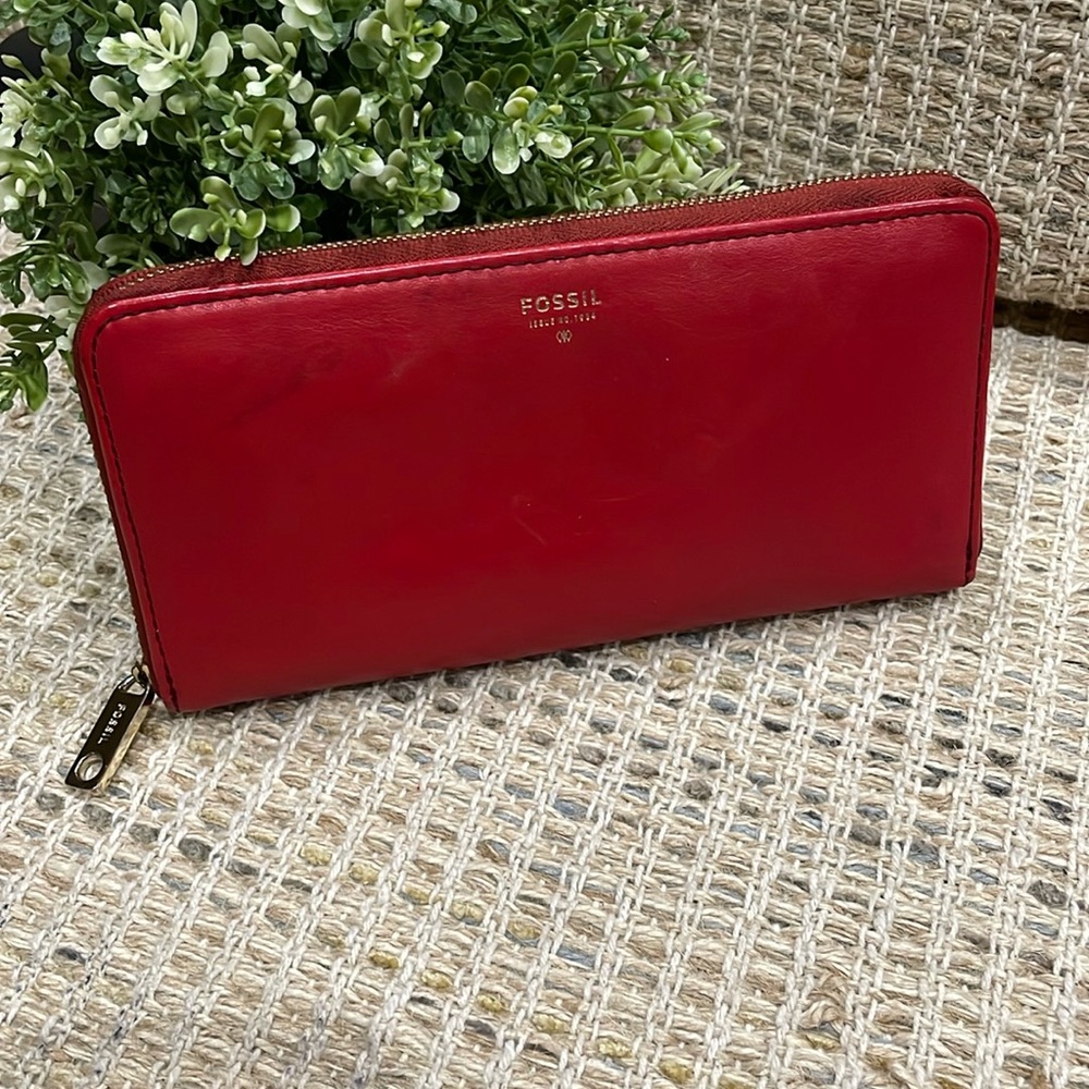 Fossil Zip Around Wallet Red Leather